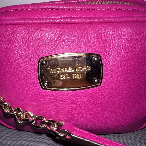 MICHAEL KORS PINK LEATHER MESSENGER CROSSBODY BAG GOLD CHAIN EUC - Picture 3 of 7